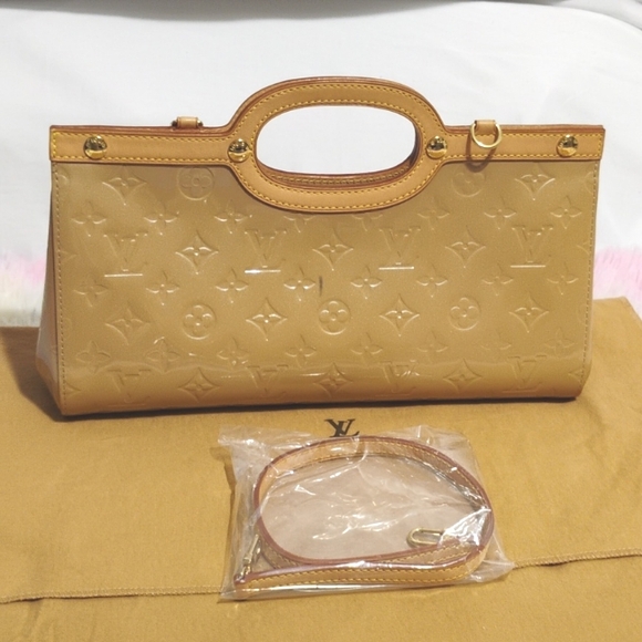 LAST DROP! Louis Vuitton Roxbury Drive Monogram Leather Bag W Strap/Dust Bag - Picture 13 of 13